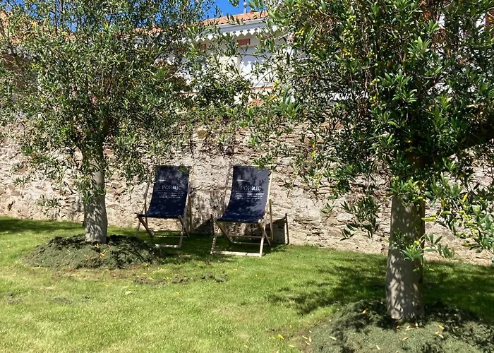 Le Clos De Jade - Appt 3 Etoiles Avec Piscine Partagee